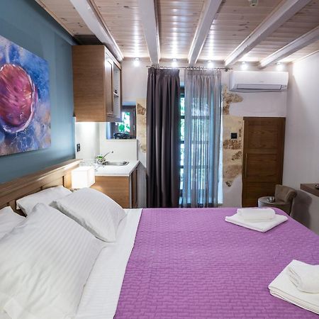 11City Rooms Chrissi Akti Chania Exterior foto