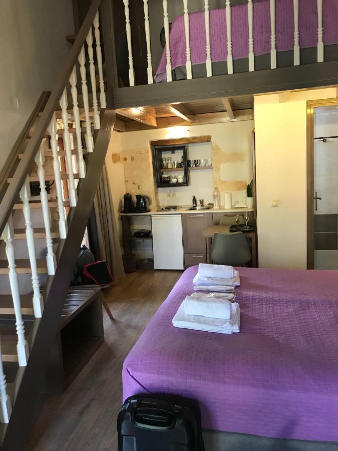 11City Rooms Chrissi Akti Chania Exterior foto