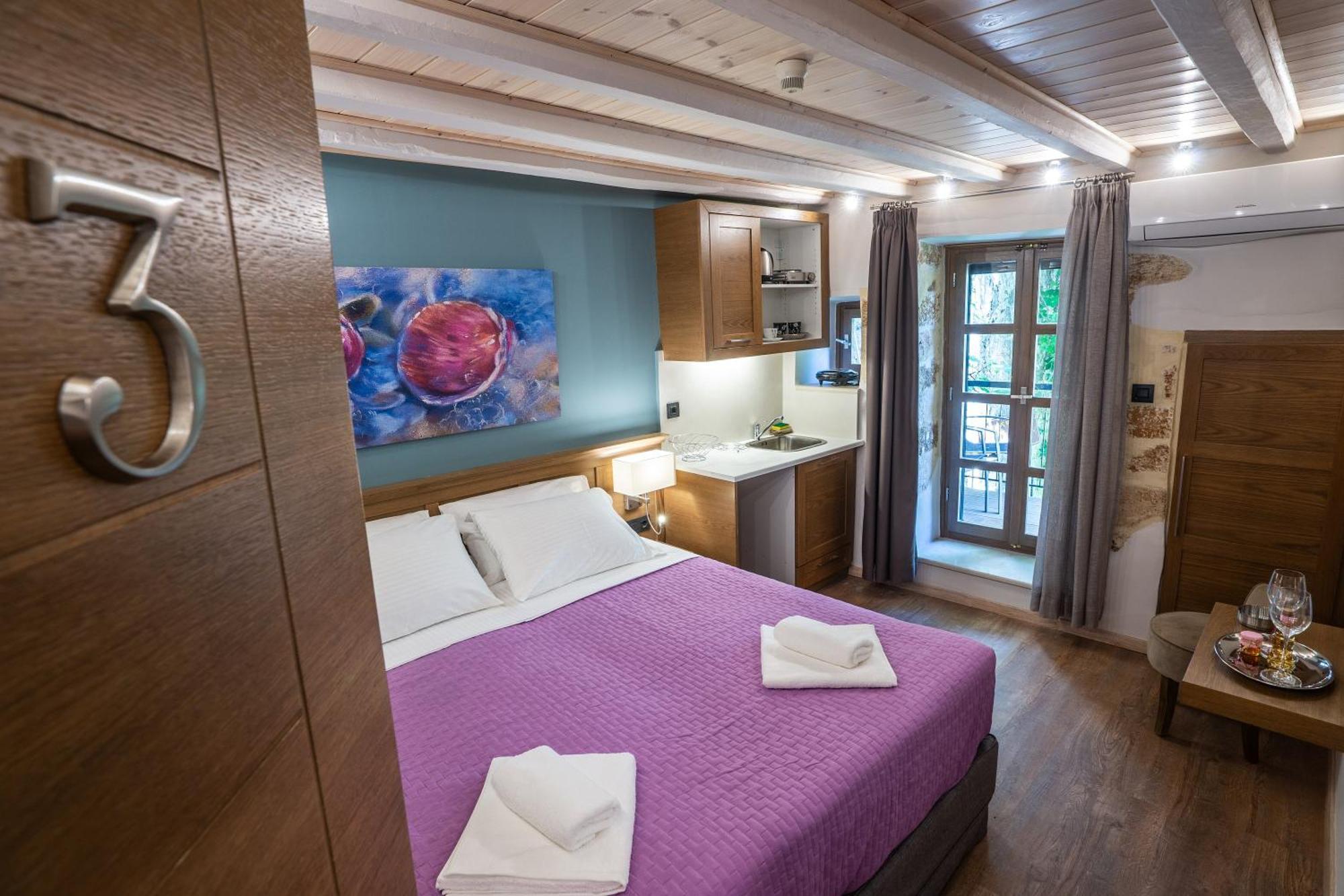 11City Rooms Chrissi Akti Chania Exterior foto