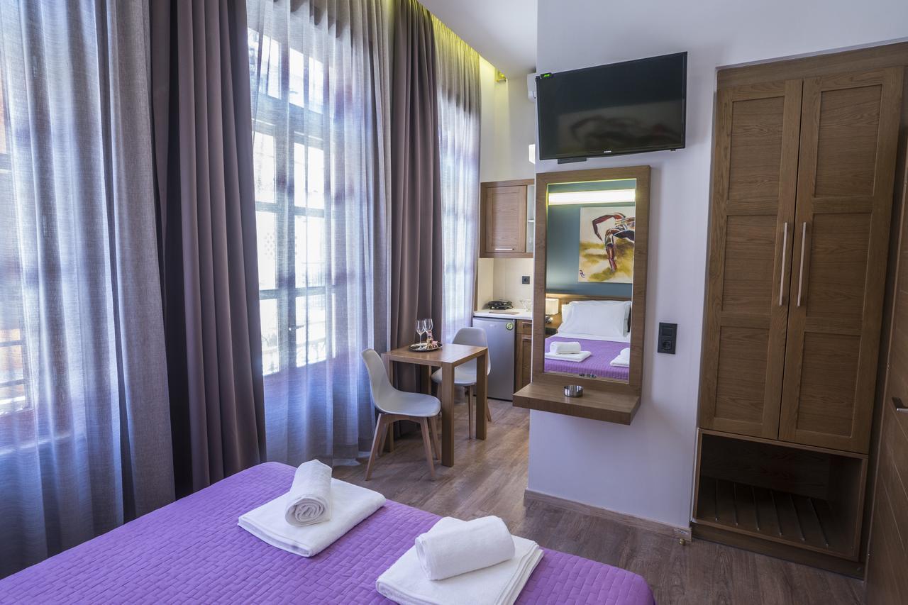 11City Rooms Chrissi Akti Chania Exterior foto