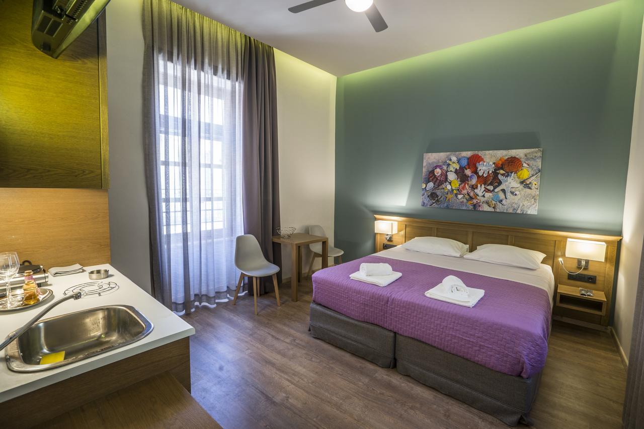 11City Rooms Chrissi Akti Chania Exterior foto